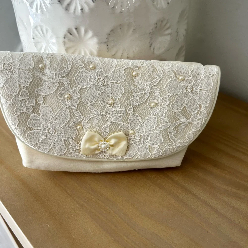 Vintage Ivory Lace Faux Pearl Cosmetic Bag Mini Mirror Makeup Pouch